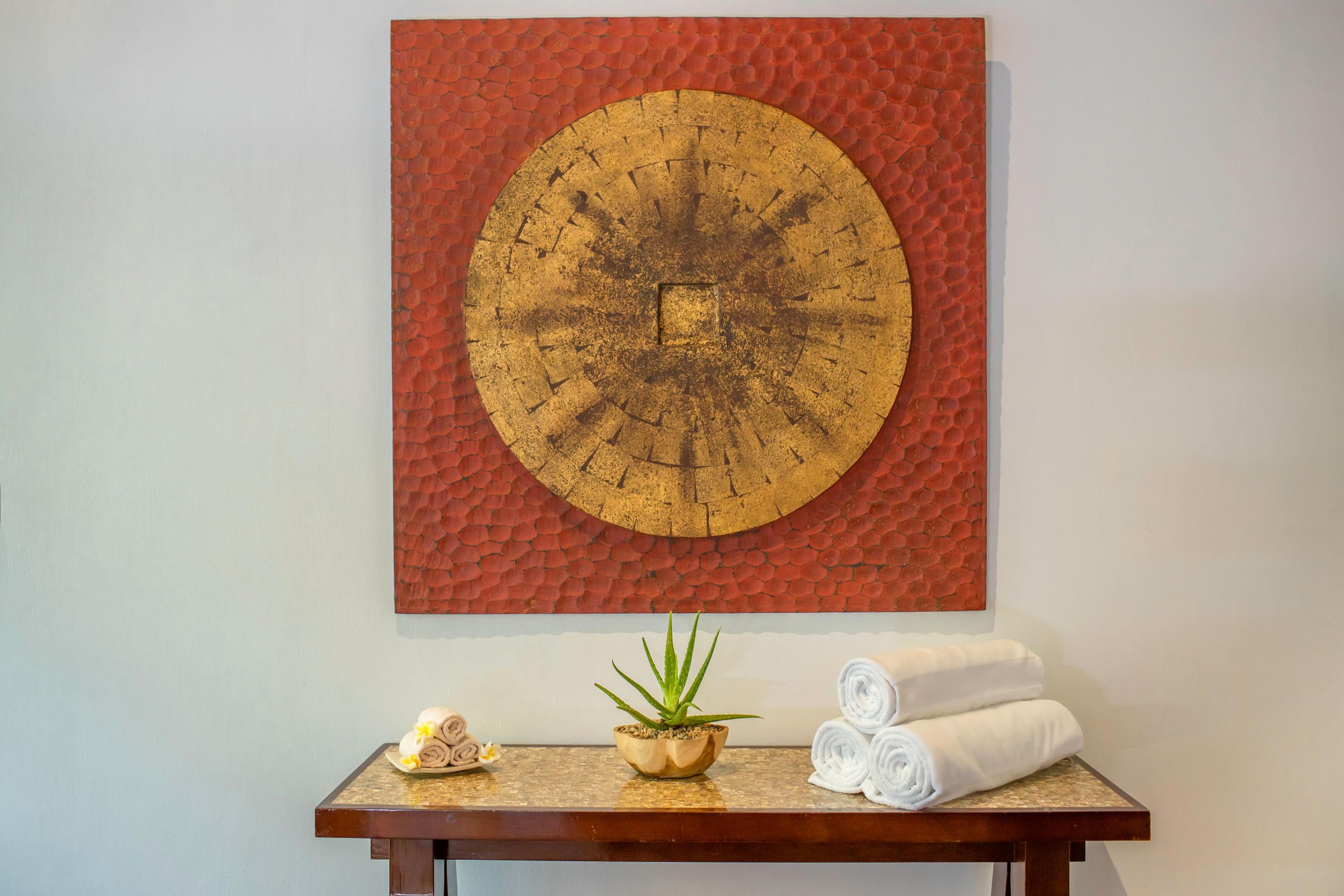 Shanti Maurice Resort and Spa - Departure Lounge_Deco station.jpg