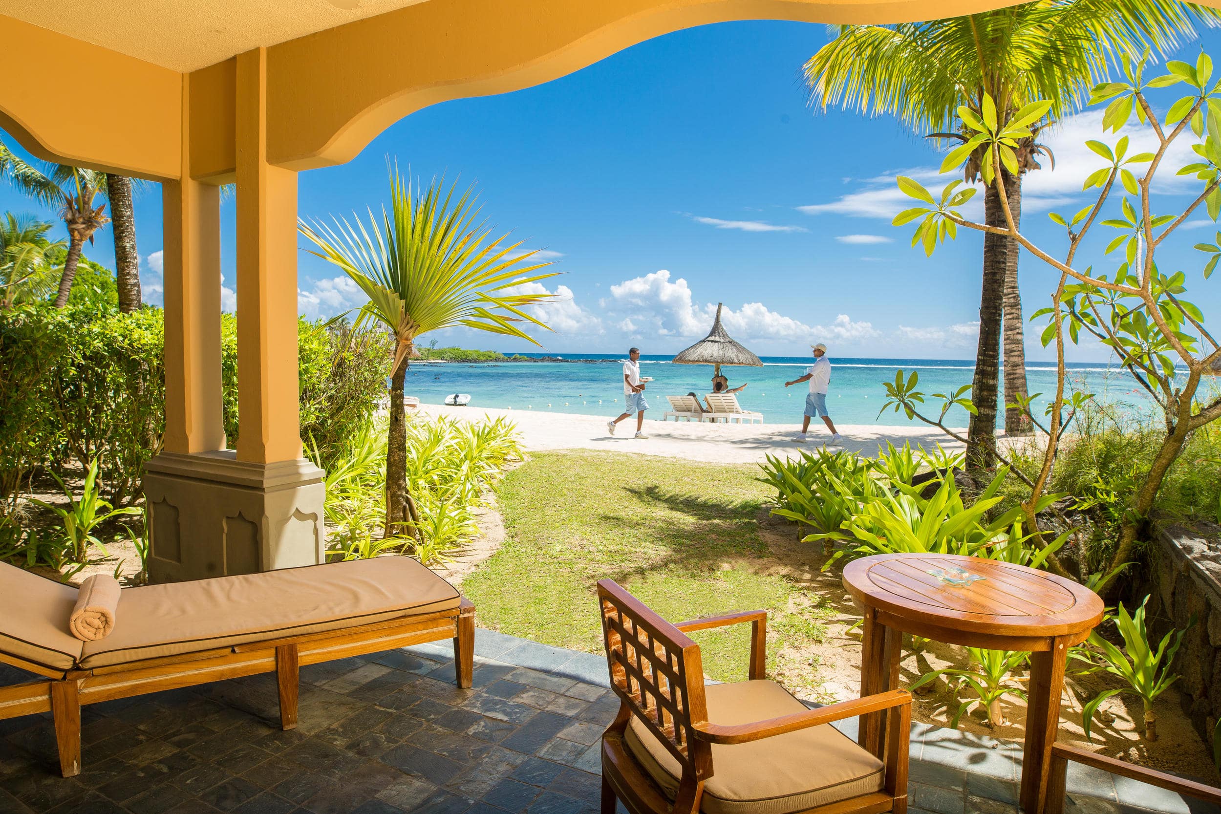 Shanti Maurice Resort and Spa - Junior_Suite_Beach_Front_Terrace.jpg