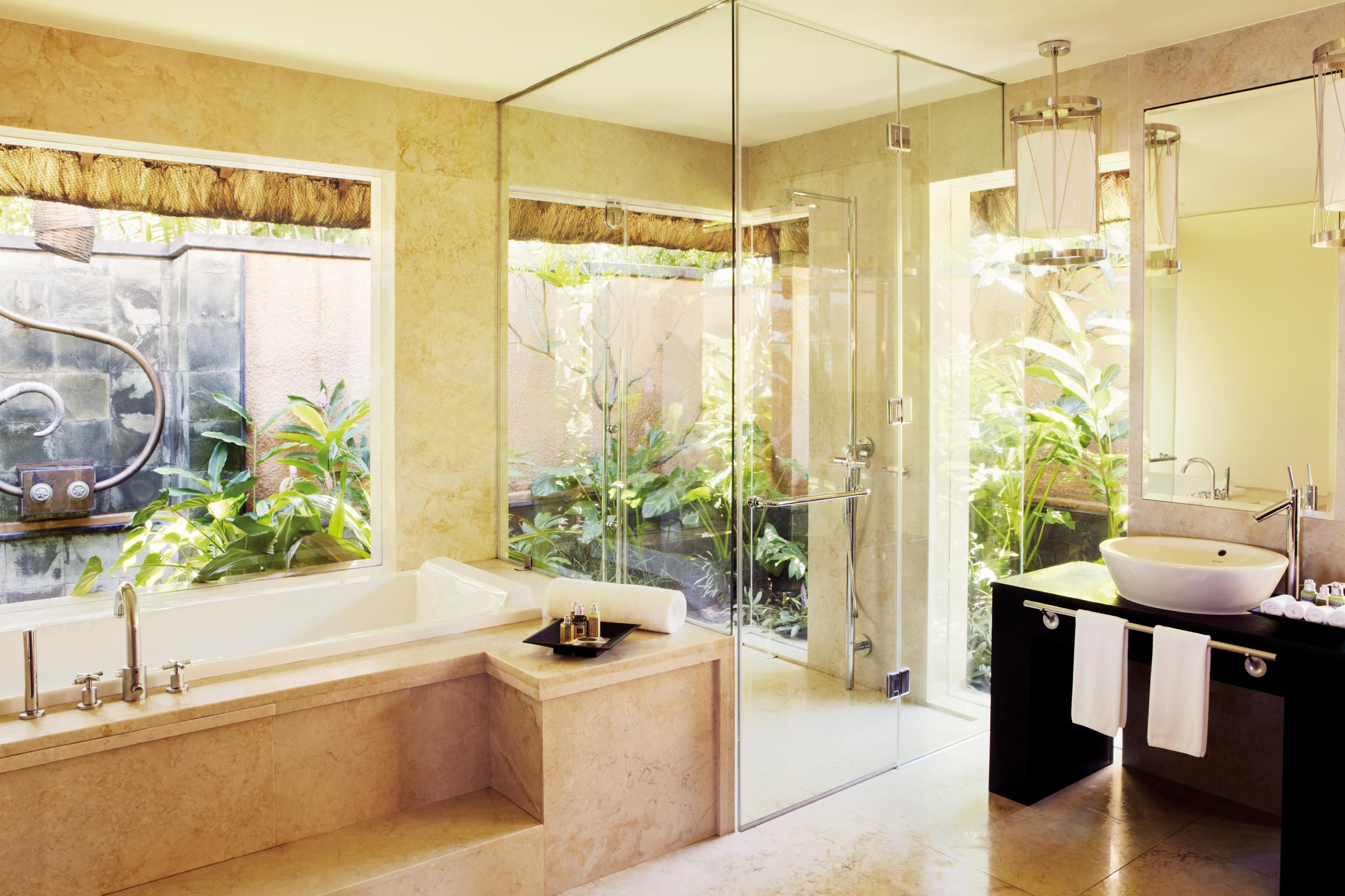 Shanti Maurice Resort and Spa - Presidential-Villa-Bathroom.jpg