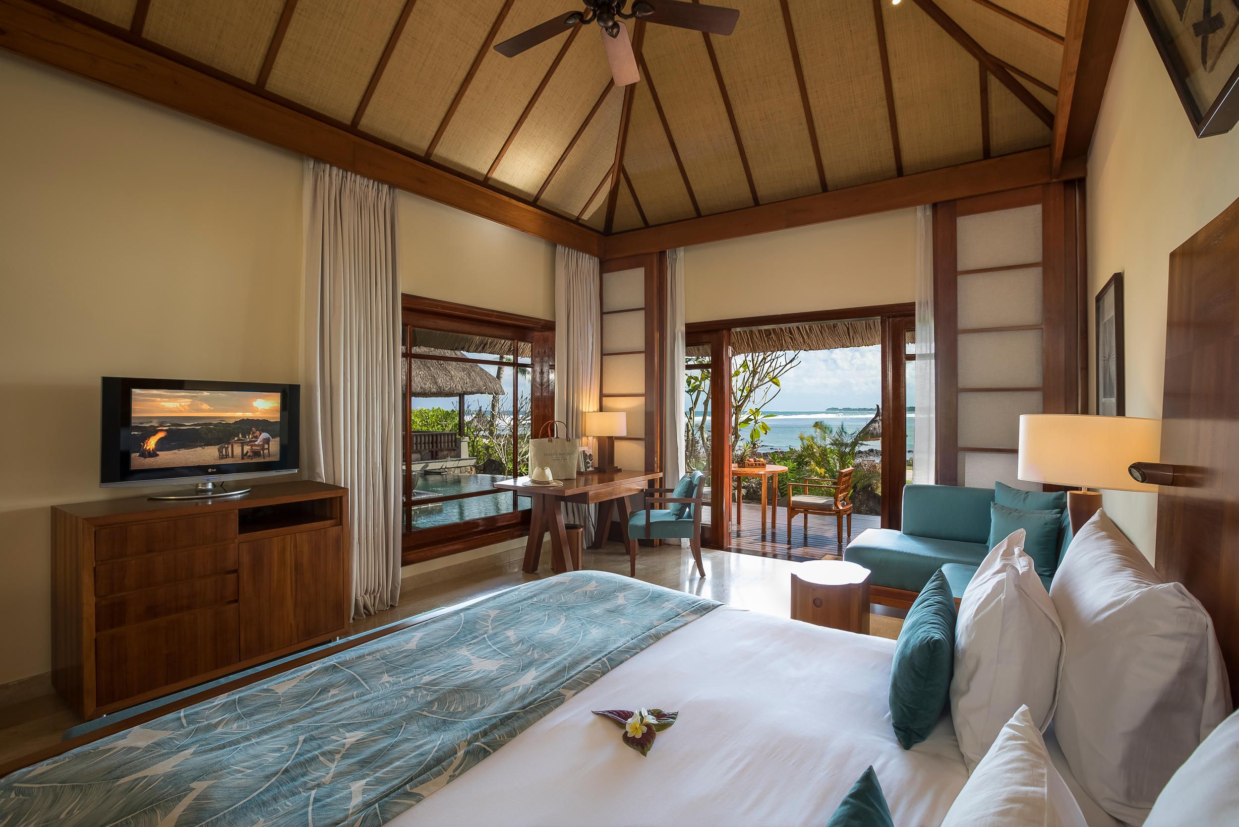 Shanti Maurice Resort and Spa - beachfront_suite_pool_villa.jpg