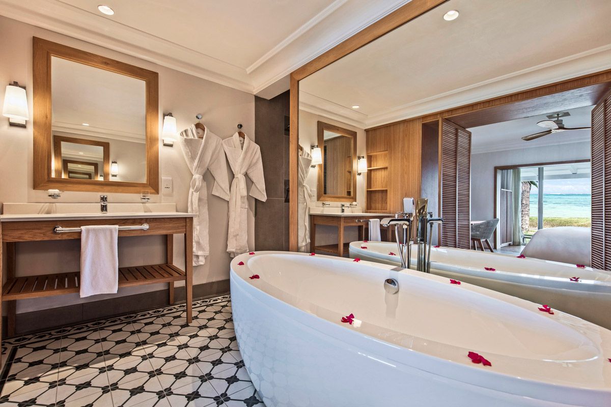 Sugar_Beach_A-Sun_Resort_PREMIUM-BEACH-FRONT-ROOM (2).jpg