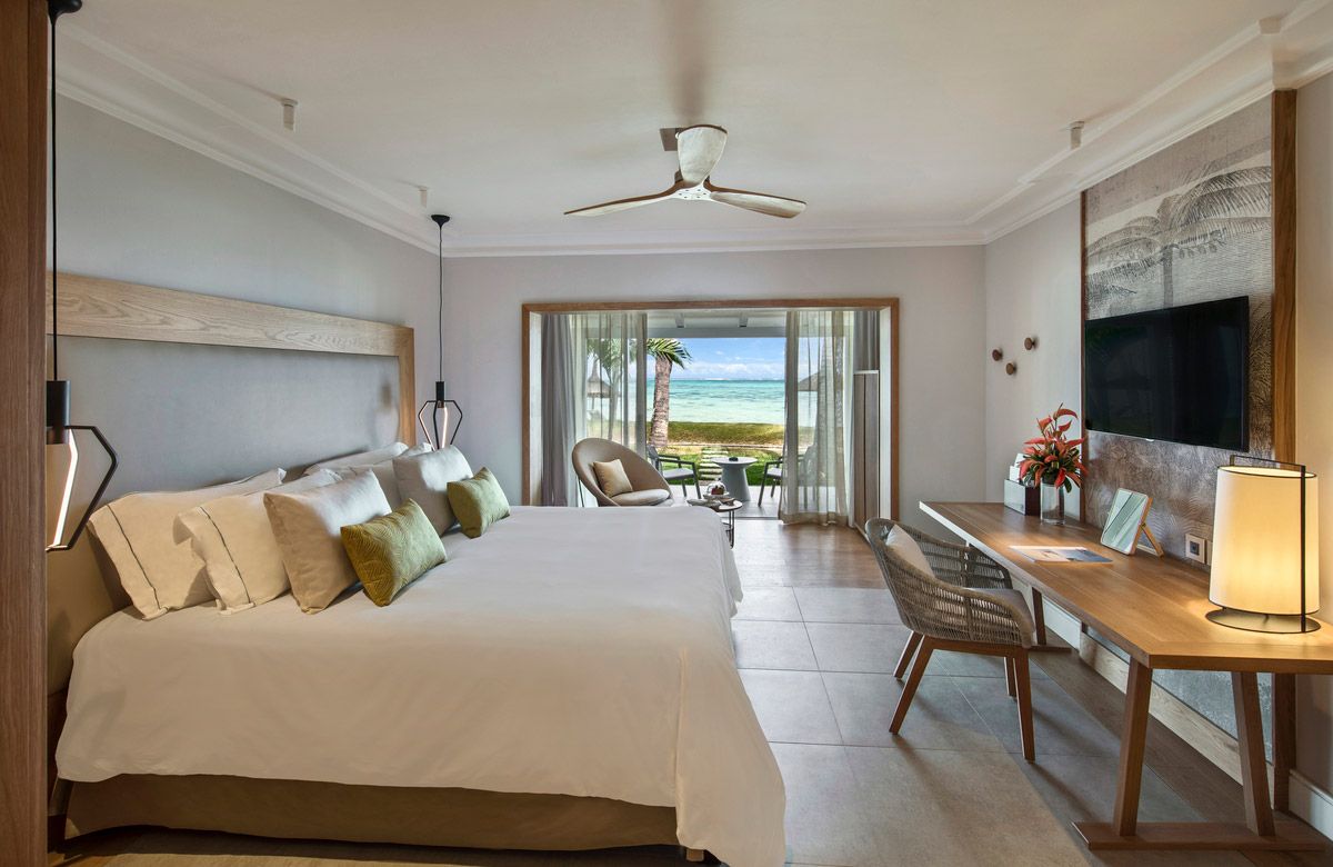 Sugar_Beach_A-Sun_Resort_-PREMIUM-BEACH-FRONT-ROOM.jpg