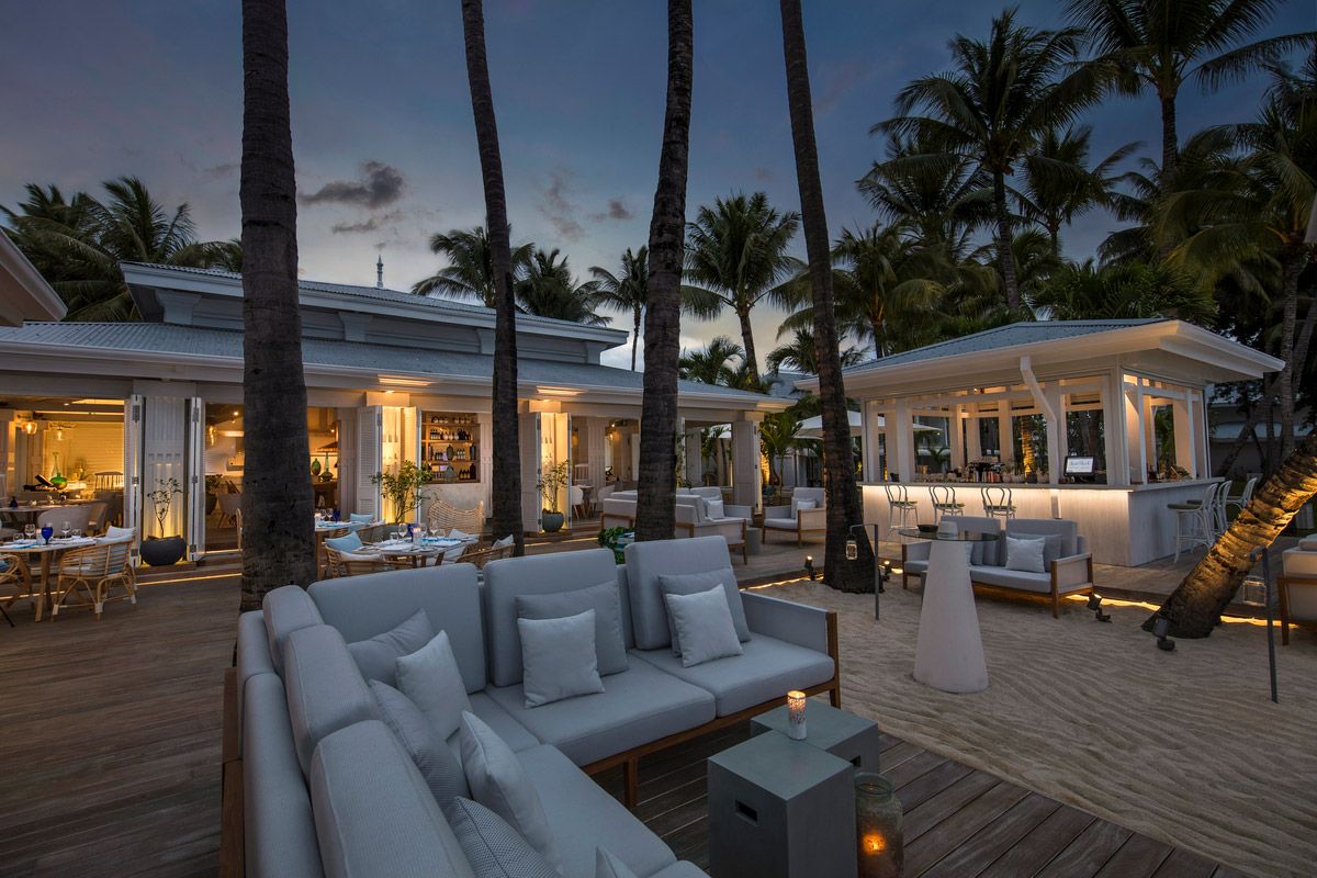 Sugar_Beach_A-Sun_Resort_-RESTAURANT-CITRONELLAS (4).jpg