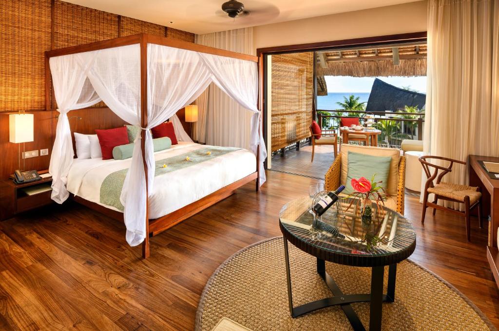 Luxury Lagoona Suite with Partial Seaview
