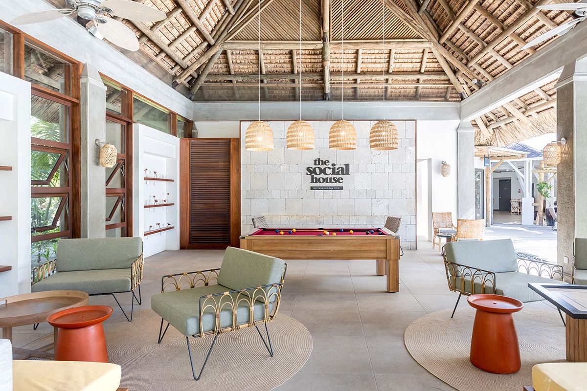 Sunrise Attitude Hotel -The-Social-House-Gaming-corner-04.jpg