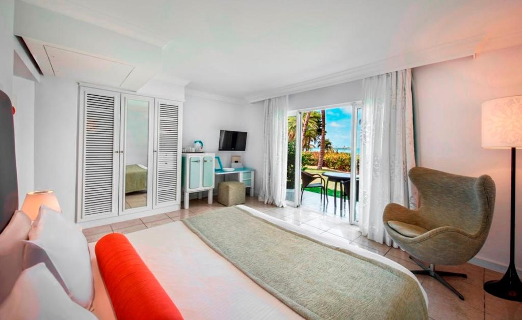 Superior Sea-Facing Room