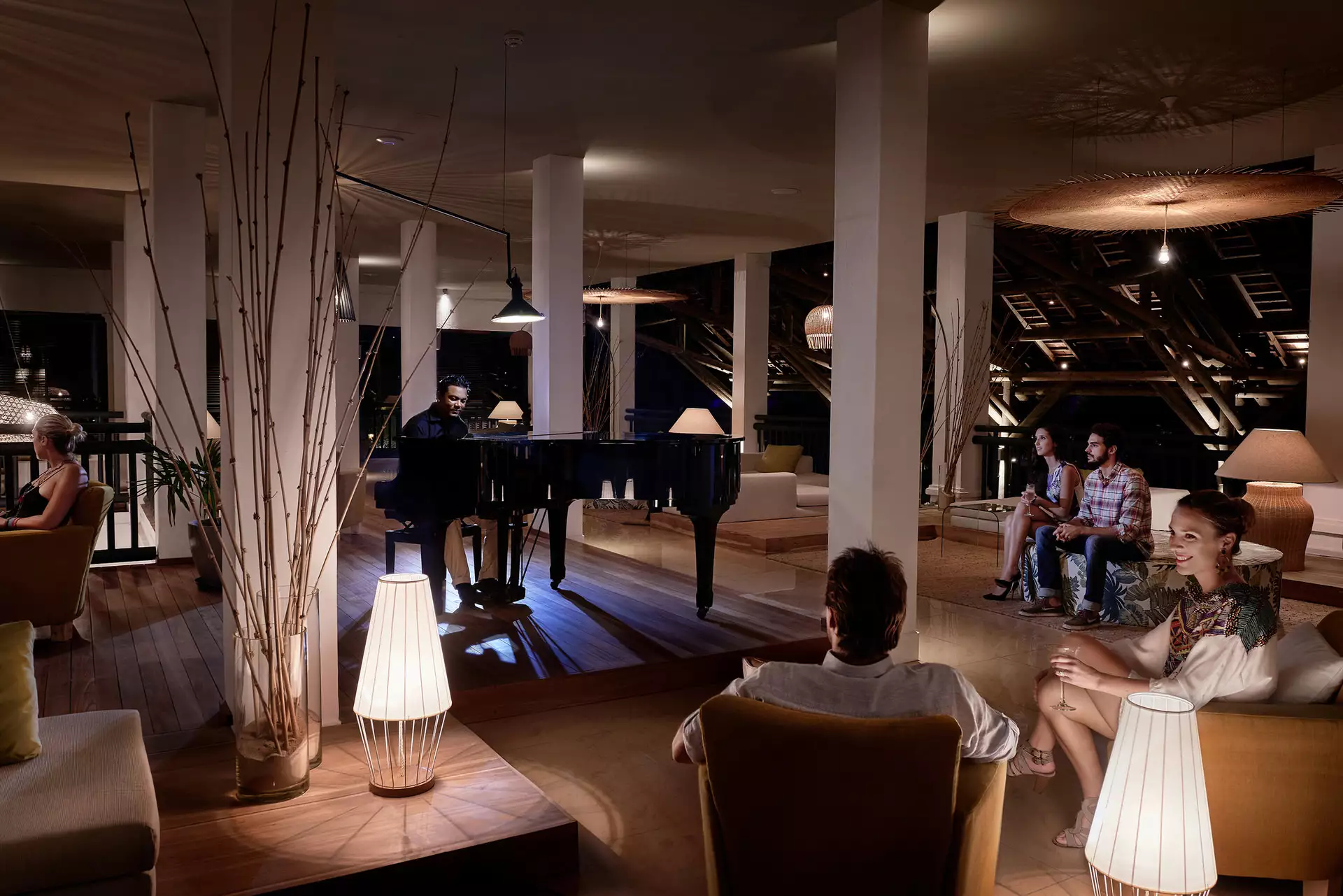 The Ravenala Attitude - Balcony Bar - mauritius.com.webp