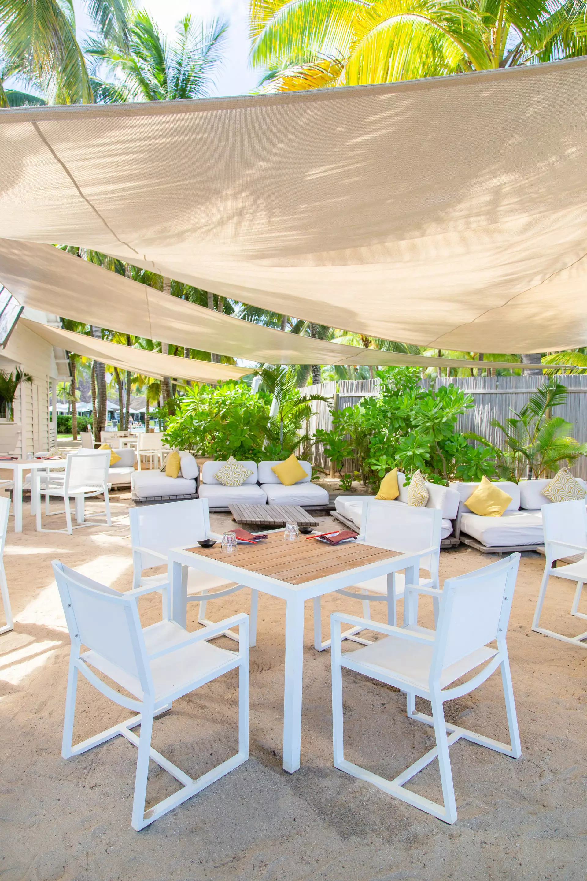 The Ravenala Attitude - restaurant Lime - mauritius.com.webp