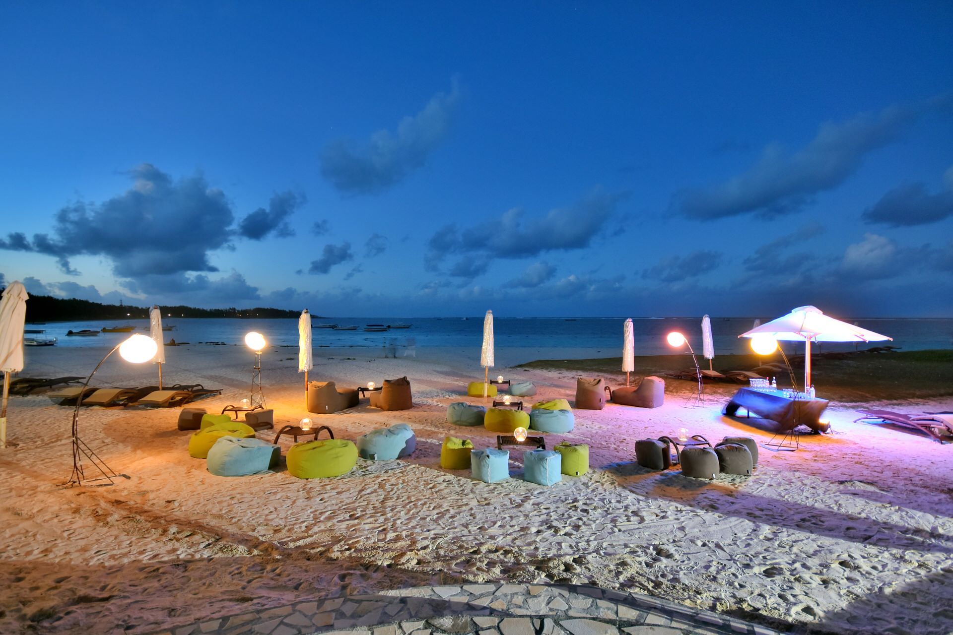 The Residence Mauritius - Pop-up Bar (2).JPG