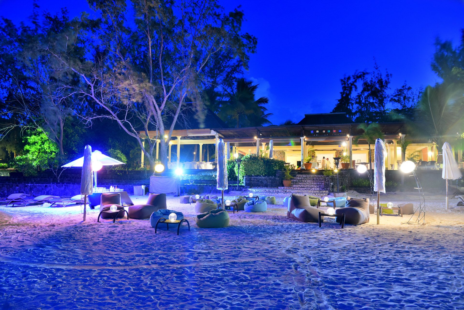 The Residence Mauritius - Pop-up Bar (4).JPG