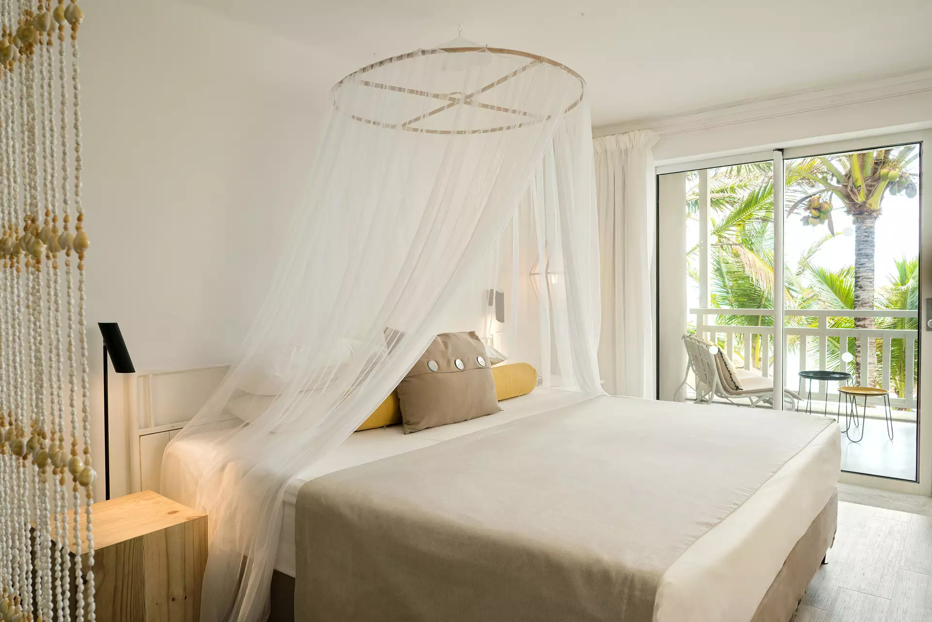 Tropical Attitude - Couple Room Seafront - Mauritius.com.webp