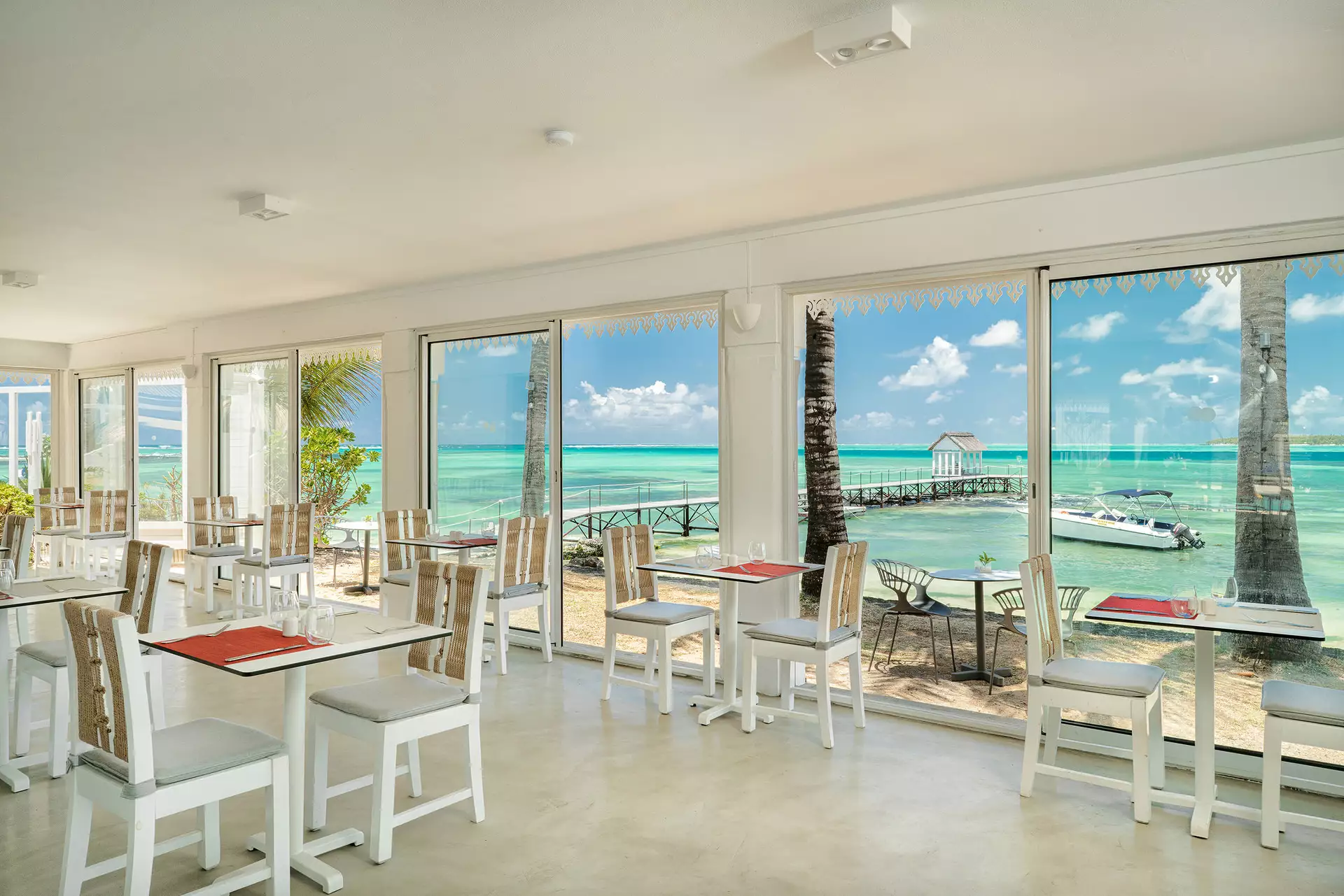 Tropical-Attitude-Restaurant Bor Lamer  02.webp