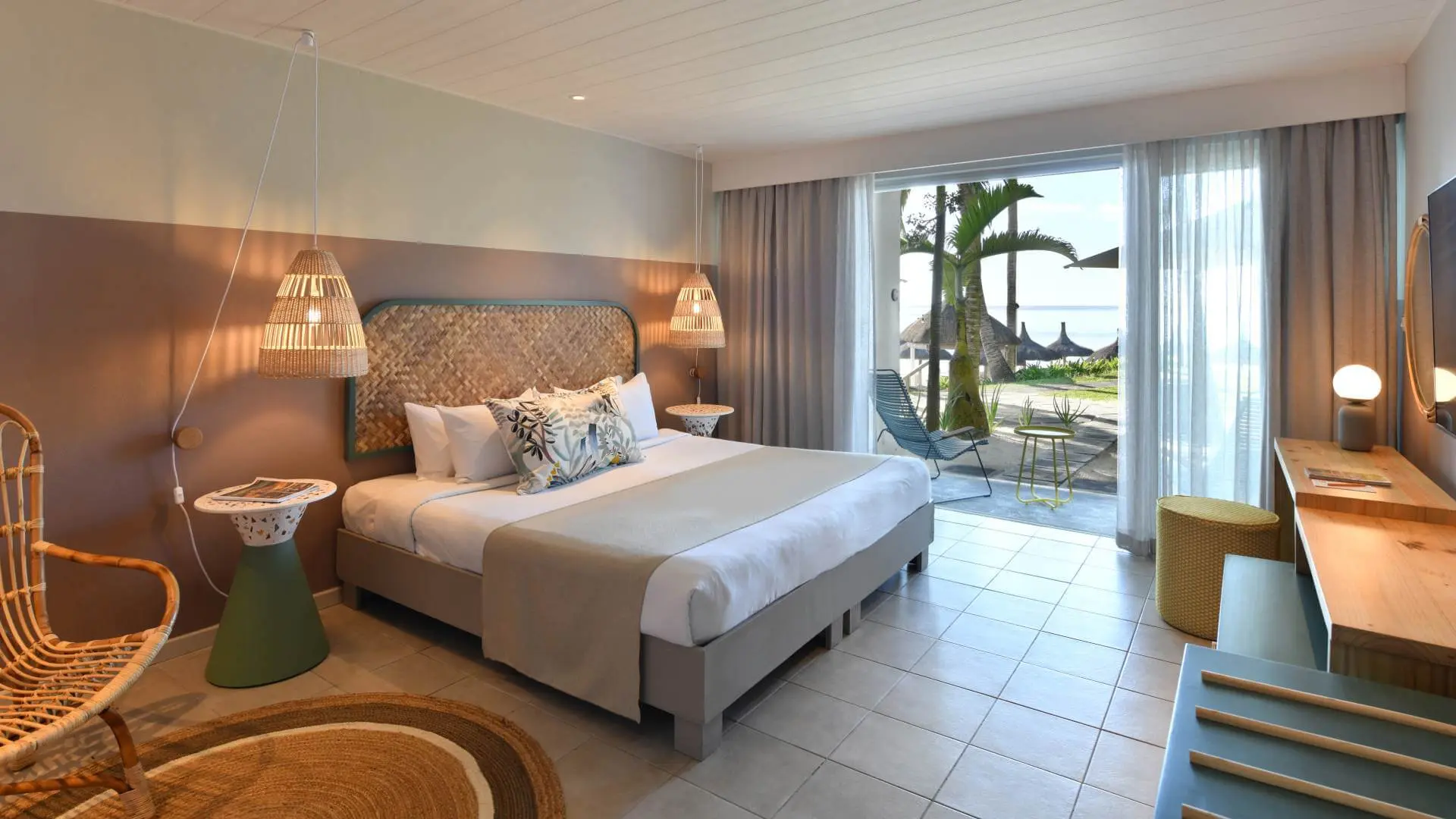 Comfort Beachfront Room