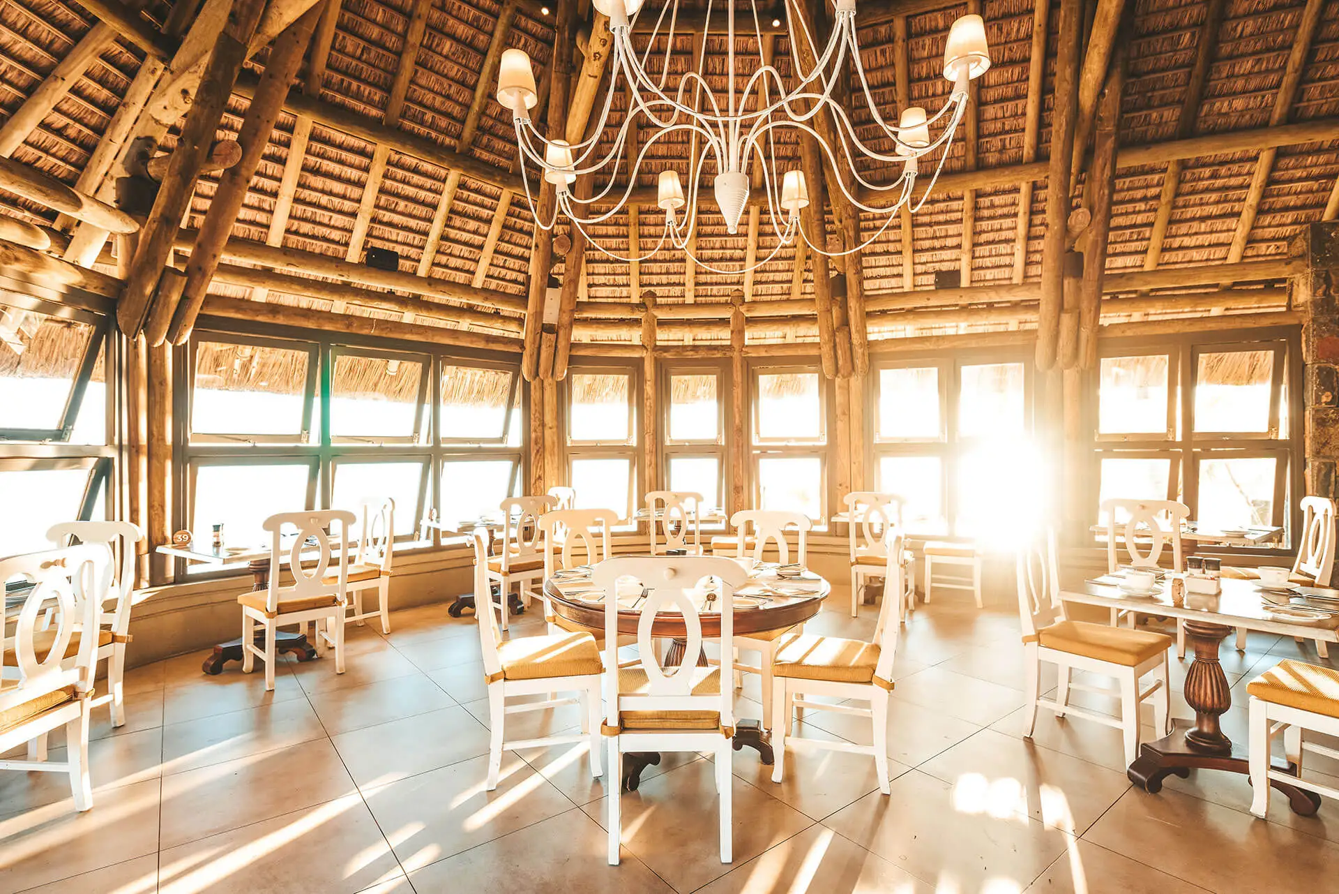 Veranda-Paul-et-Virginie-Isle-de-France-Restaurant.webp