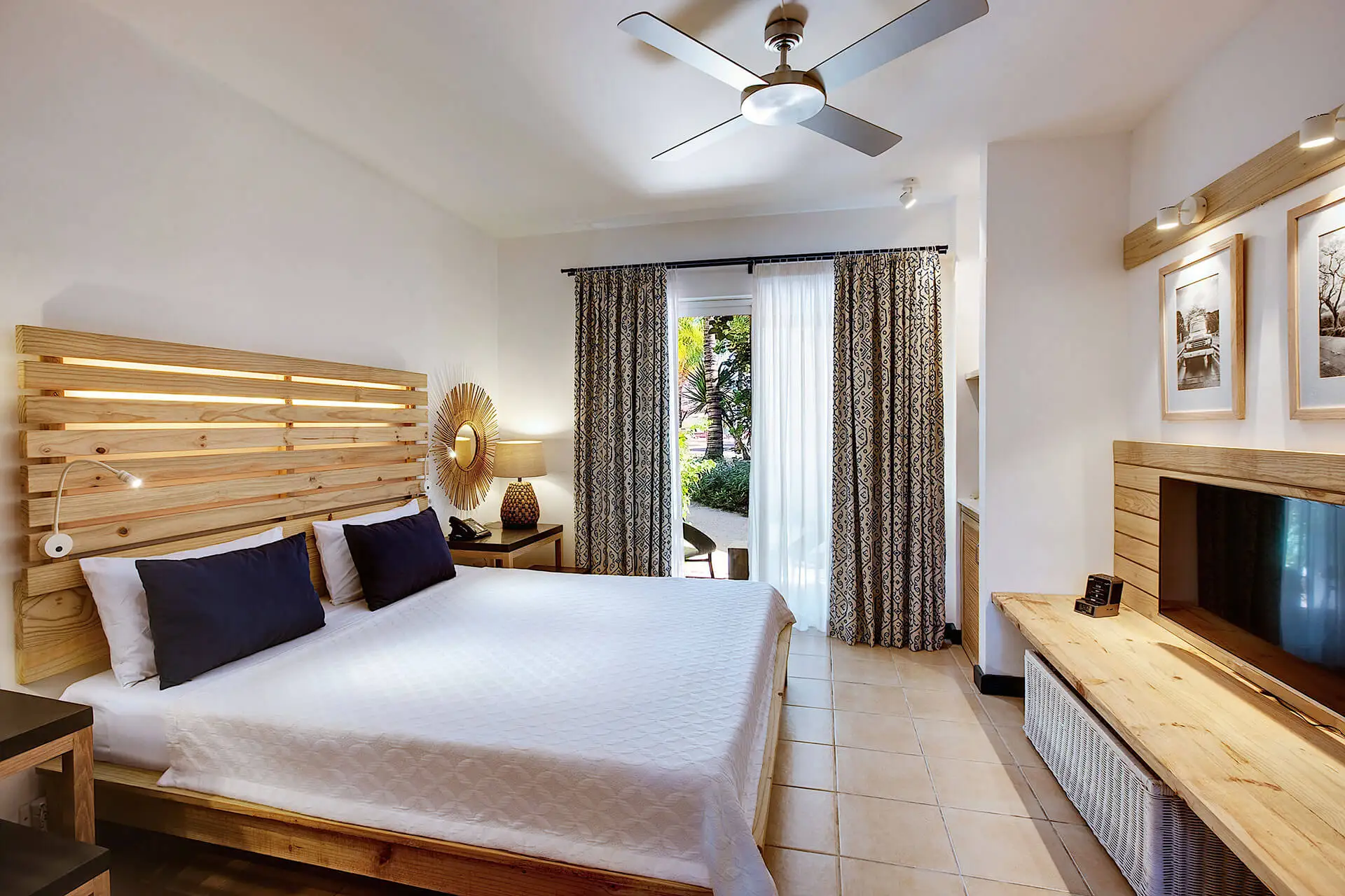 Veranda-Pointe-aux-Biches-Privilege-Room.webp