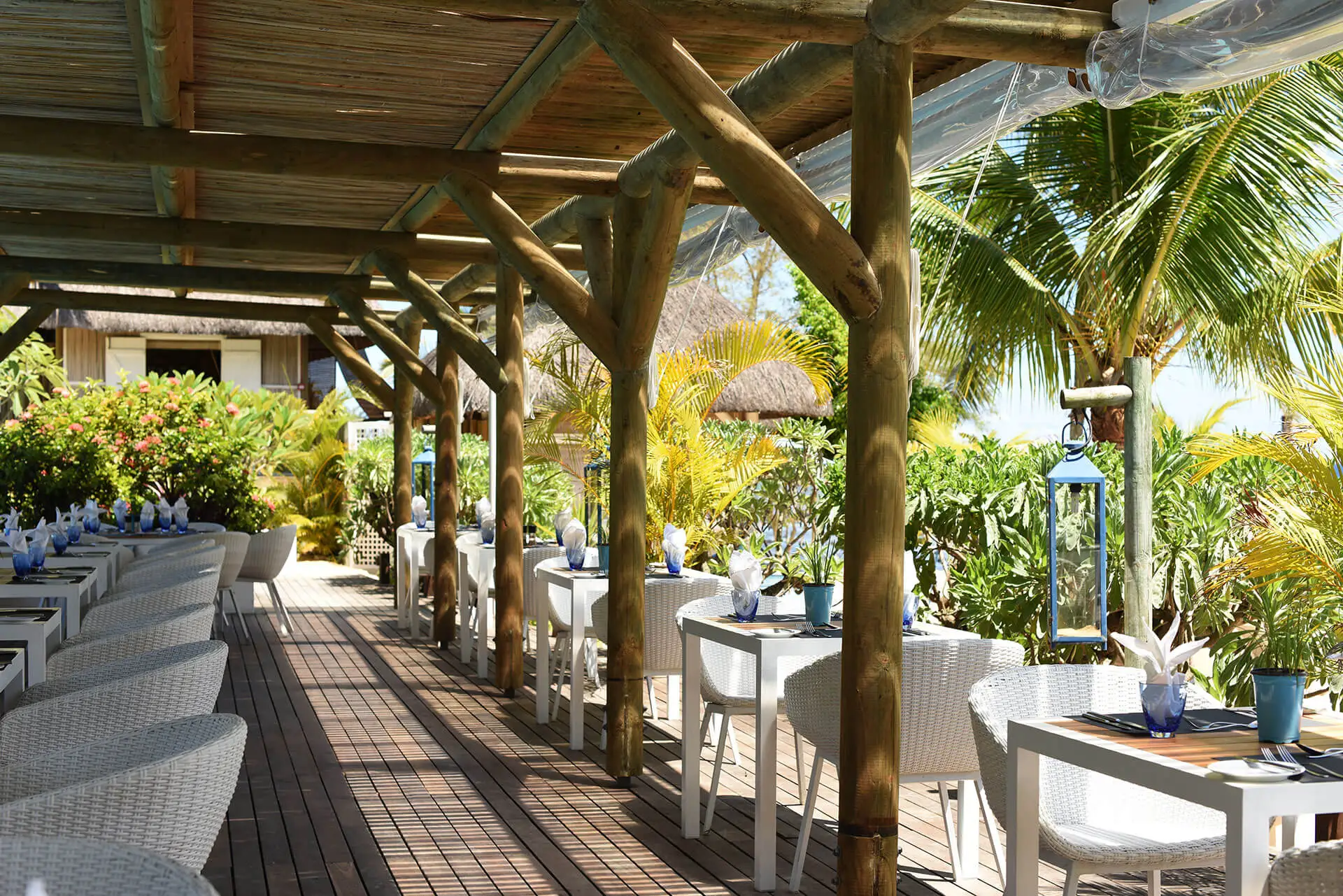 Veranda-Pointe-aux-Biches-Senses-Restaurant.webp