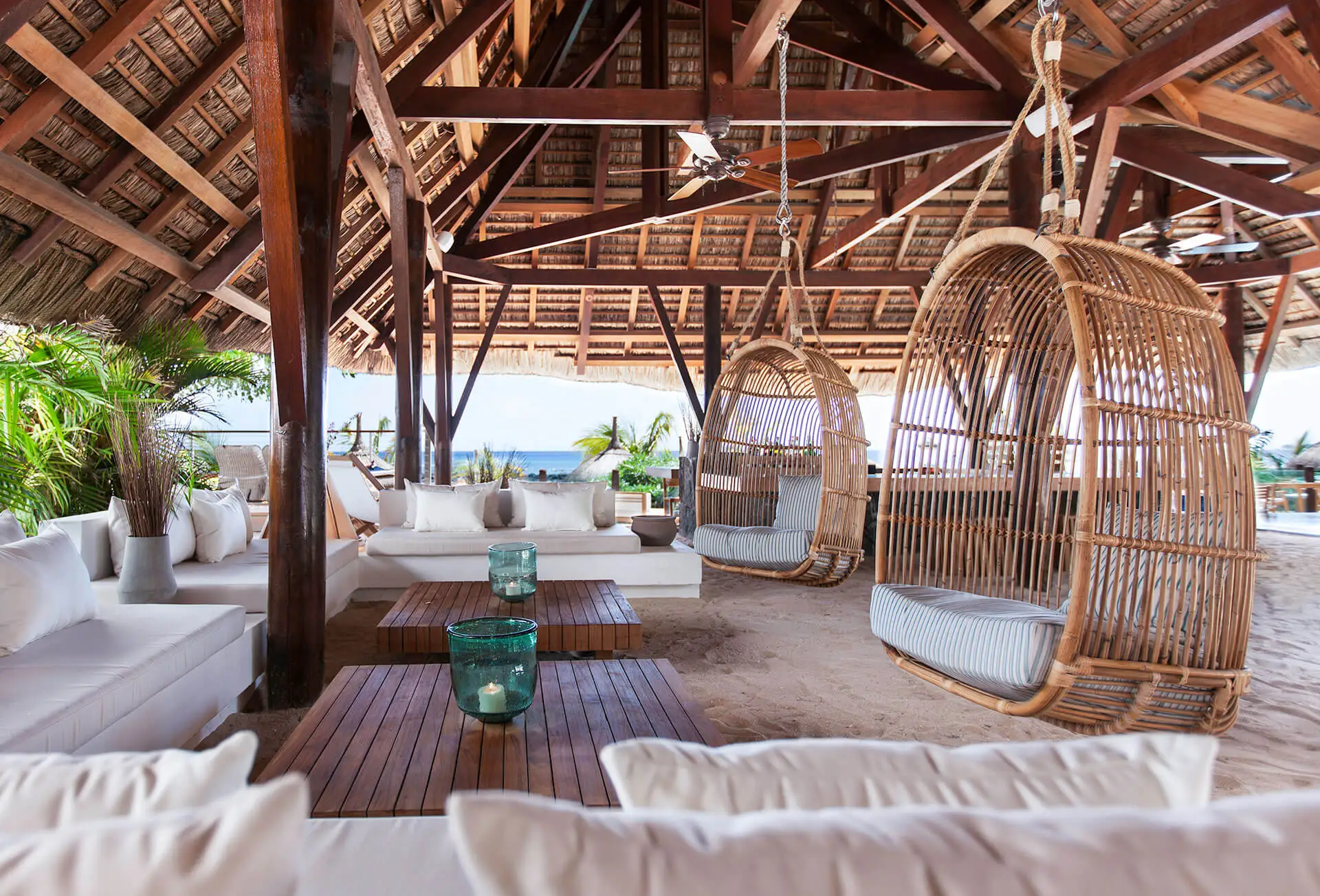 Veranda-Pointe-aux-Biches.webp