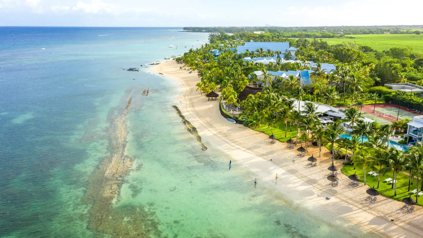 Victoria Beachcomber Resort & Spa