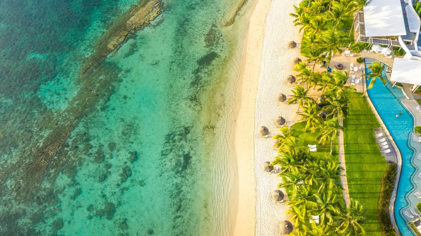 Victoria Beachcomber Resort & Spa