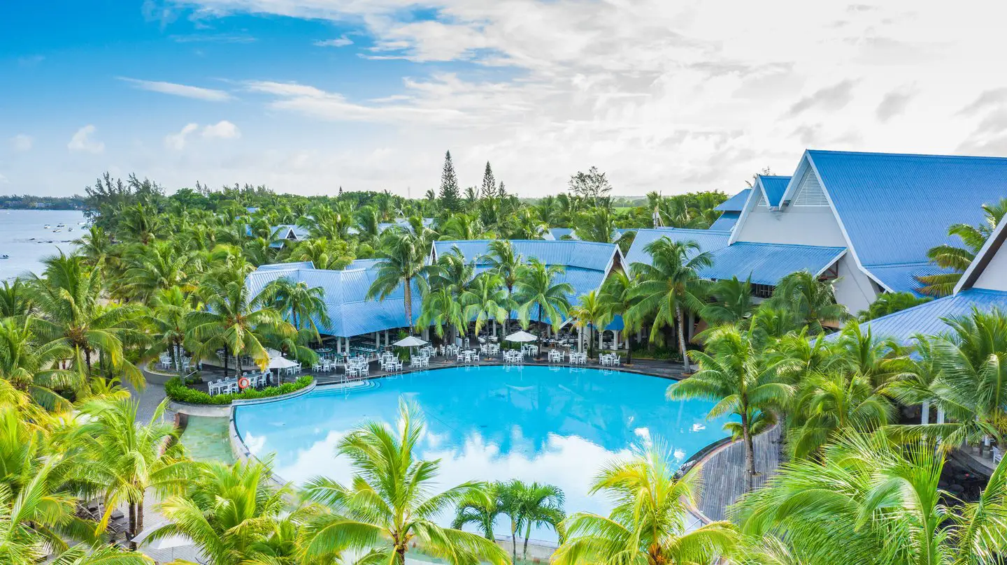 Victoria Beachcomber Resort & Spa