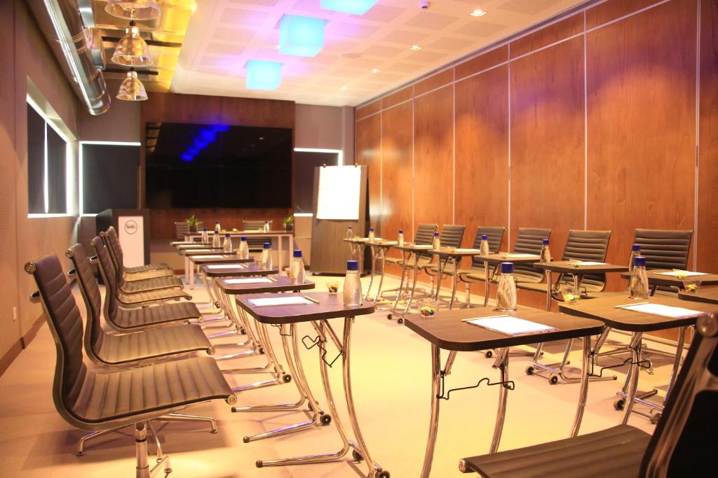 Voila Bagatelle meeting room 1.jpg