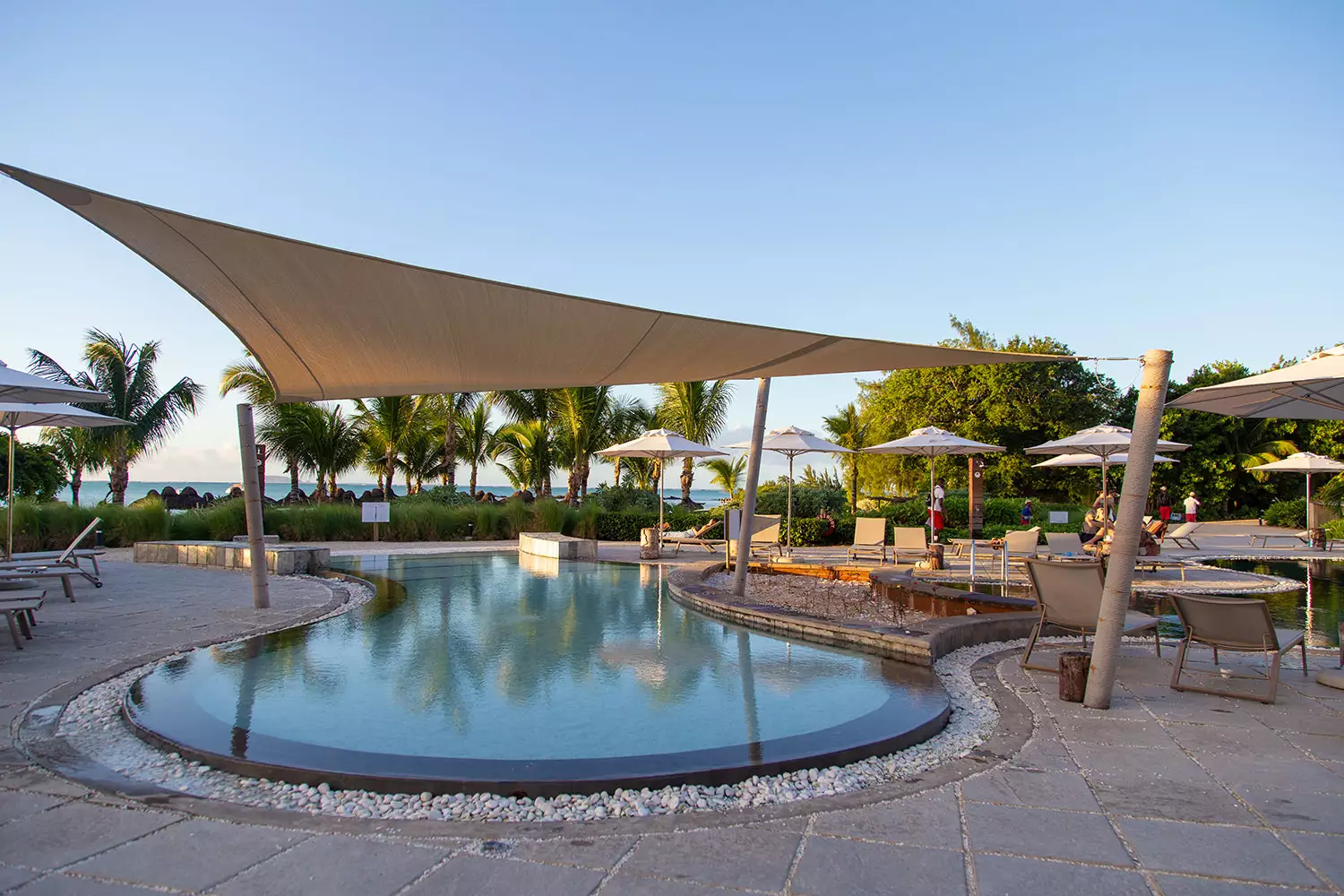 Zilwa-Attitude-piscine enfants.webp