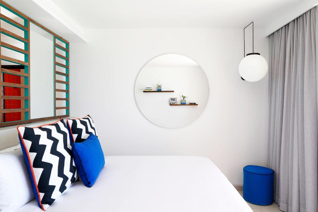 Bang On Beach Room