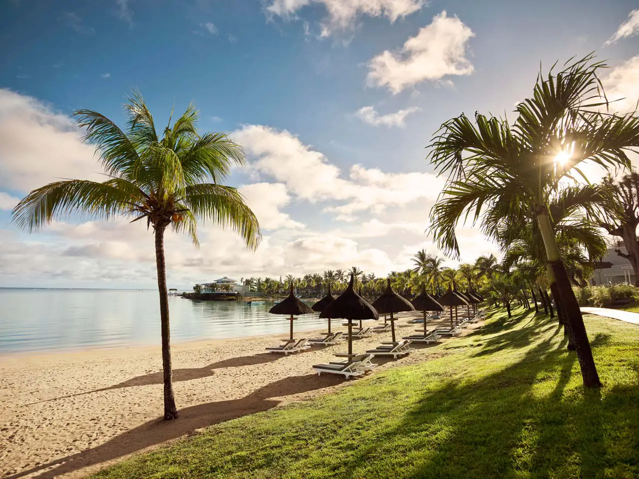 lux_grand_gaube_beach_1.webp