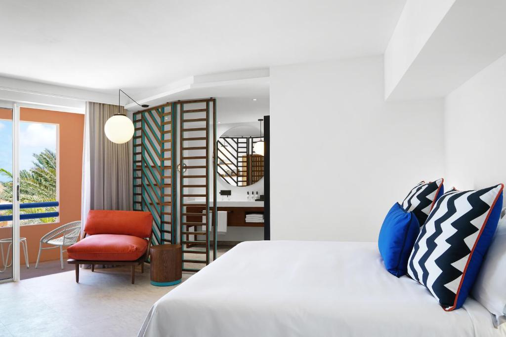 Seaview Room
